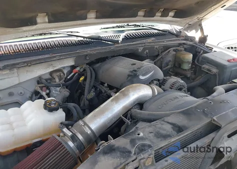 2002 Chevrolet Tahoe Ls from USA, damaged, VIN 1GNEC13Z72R171931